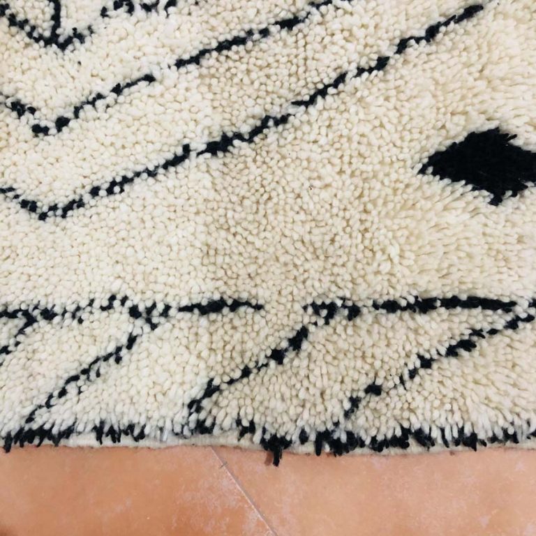 Moroccan Azilal Rug - Image 5