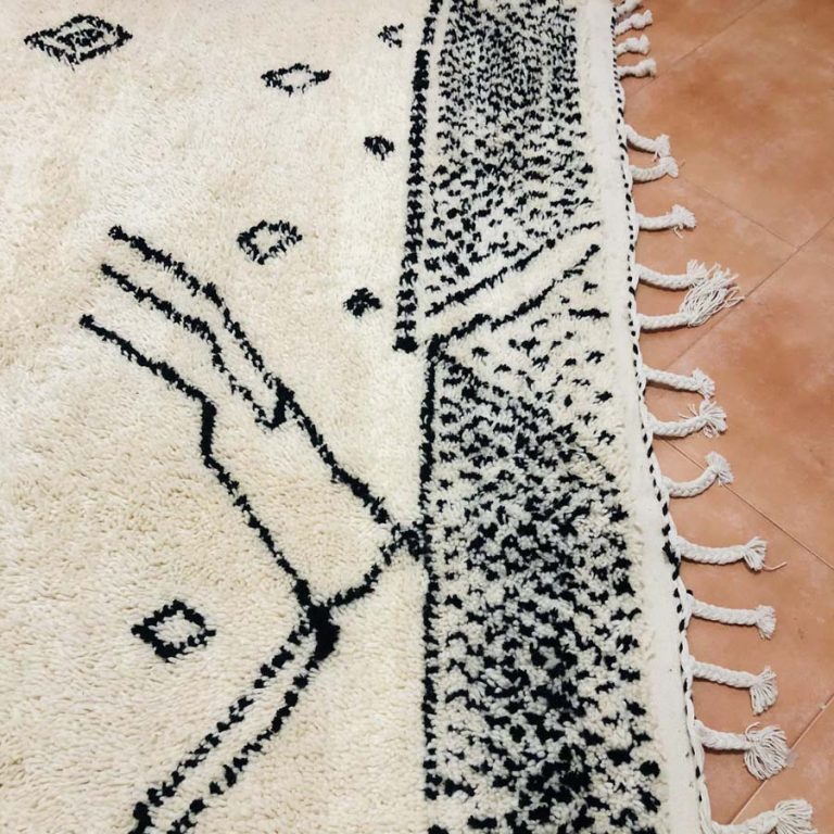Moroccan Azilal Rug - Image 5