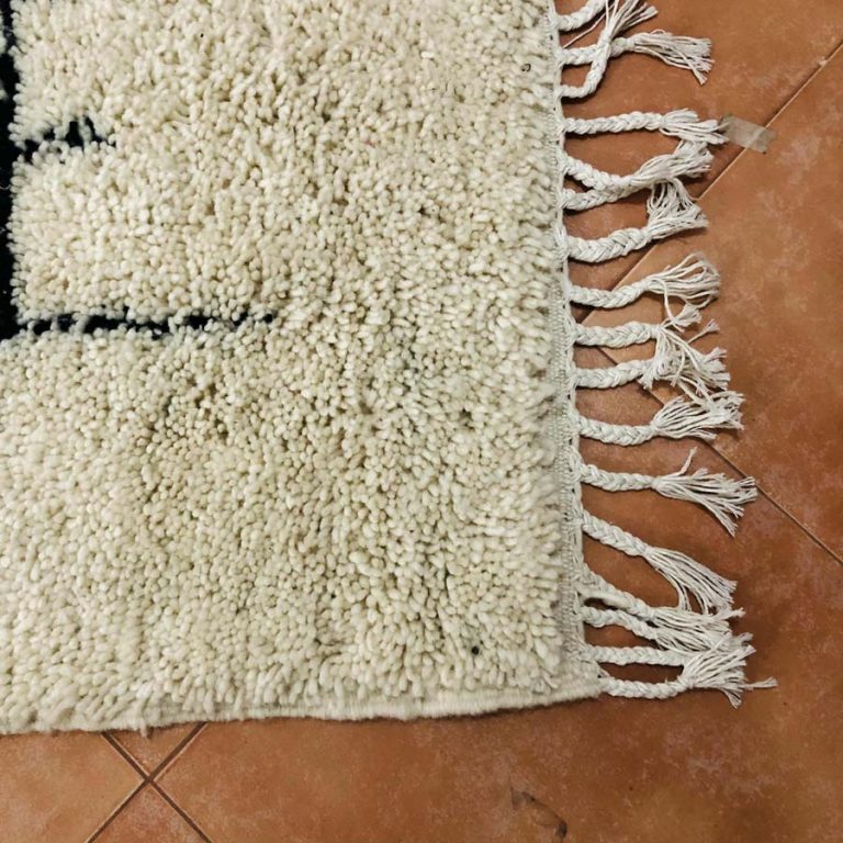 Moroccan Azilal Rug - Image 5