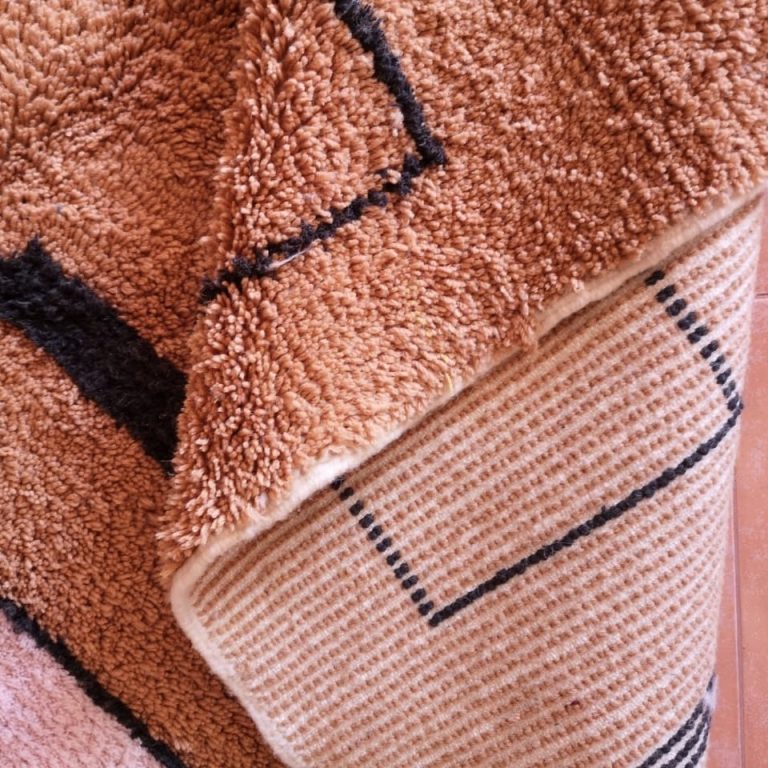 Moroccan Azilal Rug - Image 5