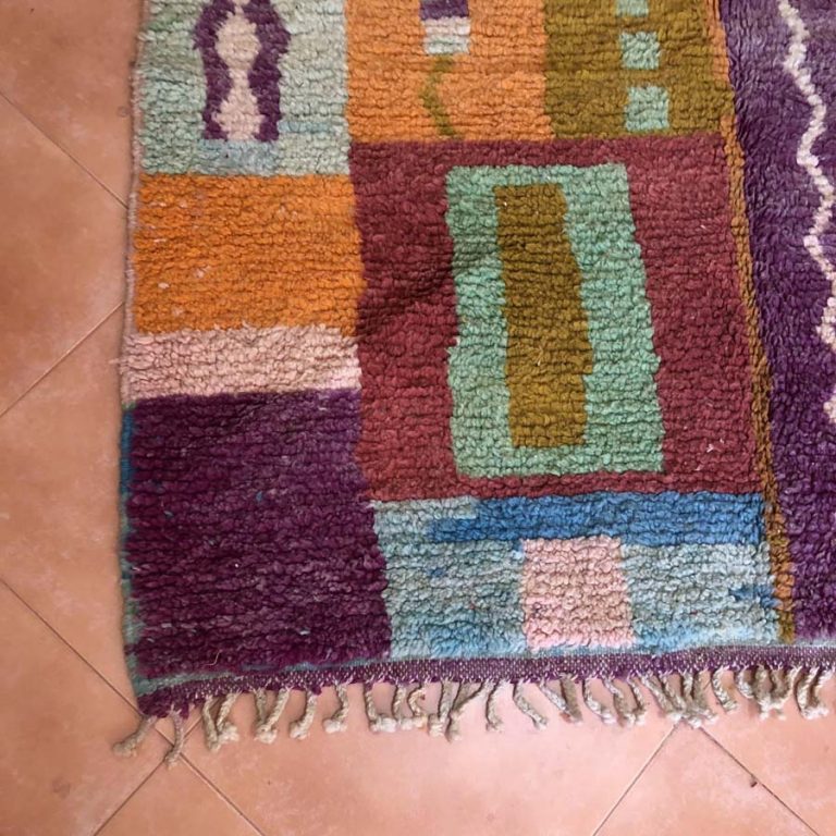 Moroccan Boujad Vintage Rug 5x8 - Image 3