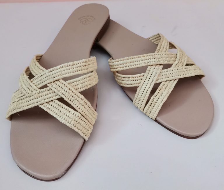 Natural Raffia Shoes Sandal - Image 1